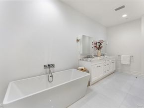 2 Weaver Street 12, Scarsdale NY 10583