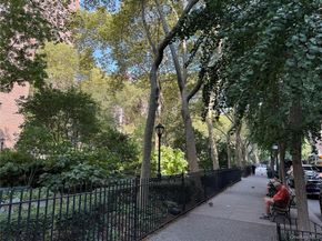 5 Tudor City Place 207, New York (Manhattan) NY 10017