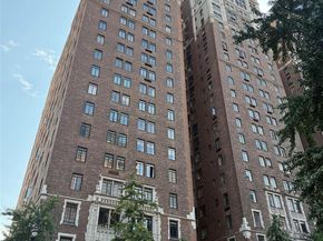 5 Tudor City Place 207, New York (Manhattan) NY 10017