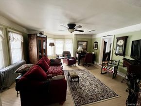 7 Gerhardy Court, East Islip NY 11730