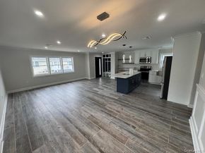 11 Bayview Avenue, Lawrence NY 11559