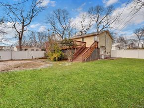 3 Livingston Street, Saint James NY 11780