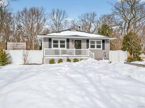 11 Mississippi Avenue, Port Jefferson Station NY 11776