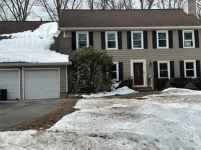 338 Pond Path, East Setauket NY 11733