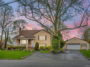 88 Evans Avenue, Albertson NY 11507