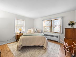 88 Evans Avenue, Albertson NY 11507