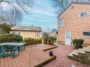 88 Evans Avenue, Albertson NY 11507