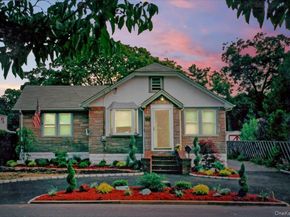 2016 Abbot Avenue, Merrick NY 11566