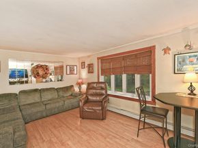 87 9th Avenue, Holtsville NY 11742