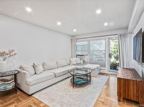 40 Schenck Avenue 1L, Great Neck NY 11021