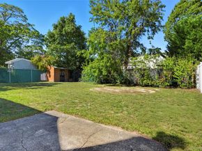 307 Ferndale Court, Copiague NY 11726