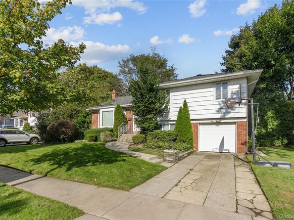 61 Mitchell Avenue, Plainview NY 11803