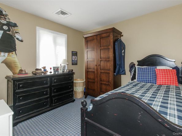 61 Mitchell Avenue, Plainview NY 11803