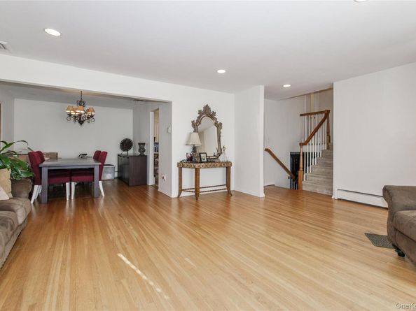 61 Mitchell Avenue, Plainview NY 11803