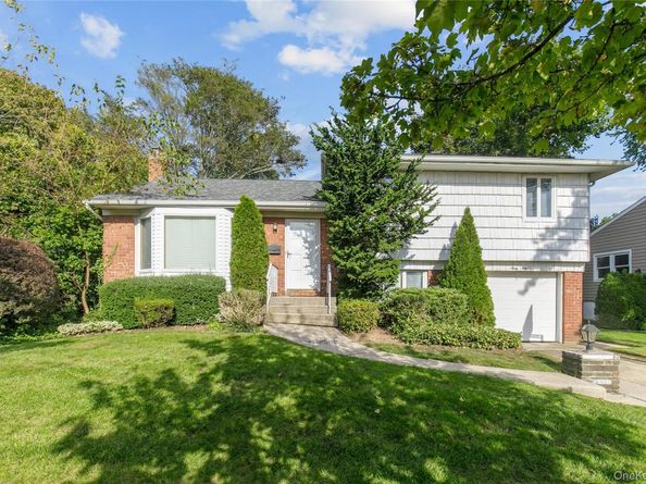 61 Mitchell Avenue, Plainview NY 11803