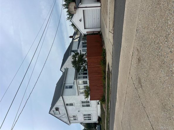 90 Pearsall Avenue, Lynbrook NY 11563