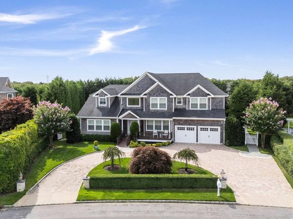 4 Spring Lane, Southampton NY 11968