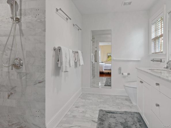 4 Spring Lane, Southampton NY 11968