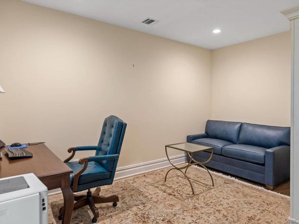 4 Spring Lane, Southampton NY 11968