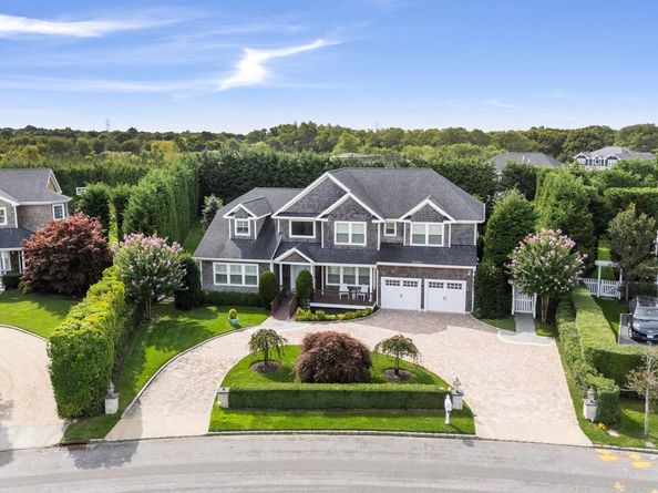 4 Spring Lane, Southampton NY 11968