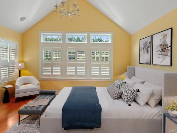 4 Spring Lane, Southampton NY 11968