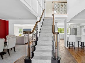 82 Lakeview Avenue, Rockville Centre NY 11570