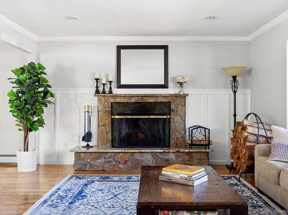 82 Lakeview Avenue, Rockville Centre NY 11570