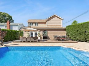 82 Lakeview Avenue, Rockville Centre NY 11570