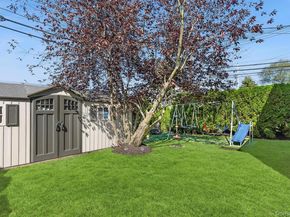 82 Lakeview Avenue, Rockville Centre NY 11570