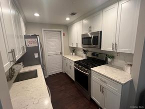 129 Golf Lane, Medford NY 11763