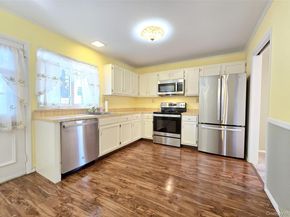 144 Edinburgh Drive, Ridge NY 11961