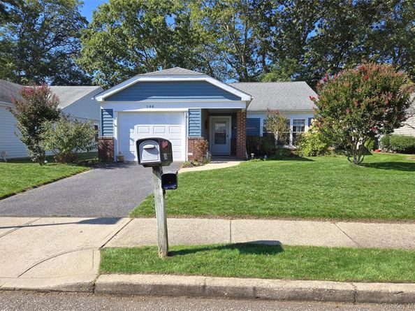 144 Edinburgh Drive, Ridge NY 11961