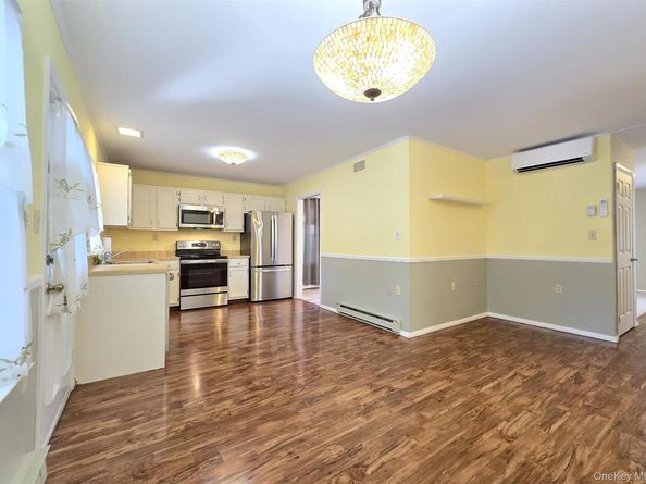 144 Edinburgh Drive, Ridge NY 11961