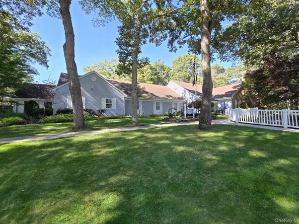 144 Edinburgh Drive, Ridge NY 11961