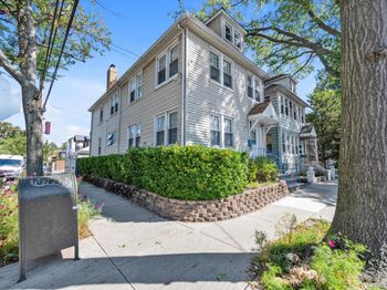 12401 9 Ave