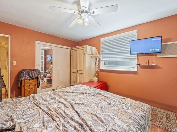 249-26 57th Avenue 2nd Fl, Little Neck NY 11362
