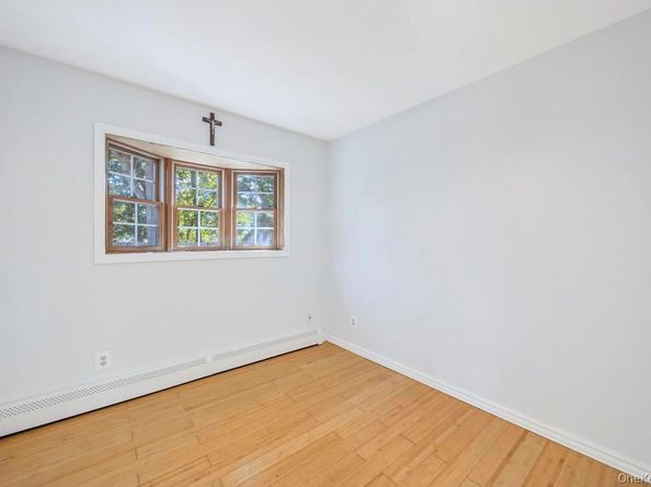 36 7th Avenue, Brentwood NY 11717