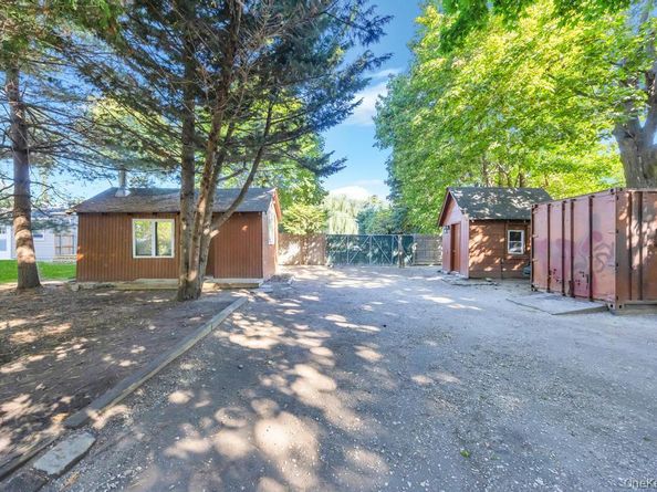 36 7th Avenue, Brentwood NY 11717