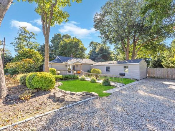 36 7th Avenue, Brentwood NY 11717