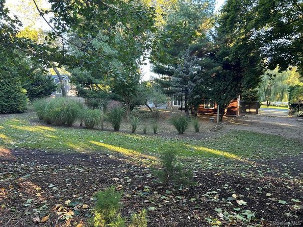 36 7th Avenue, Brentwood NY 11717