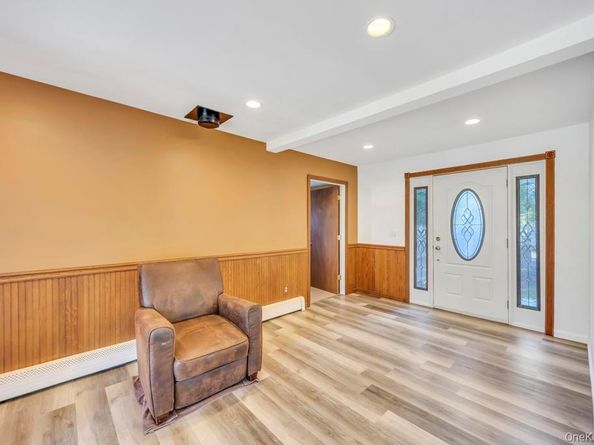 36 7th Avenue, Brentwood NY 11717