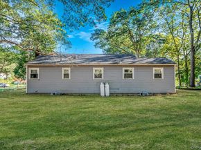 529 Elder Lane, Ronkonkoma NY 11779