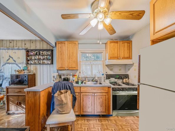 529 Elder Lane, Ronkonkoma NY 11779