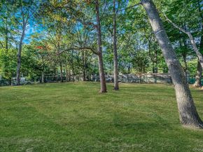 529 Elder Lane, Ronkonkoma NY 11779