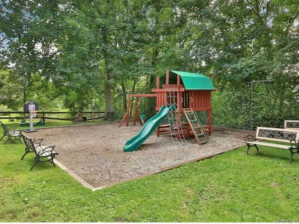 153 E Hartsdale Avenue 1B, Hartsdale NY 10530