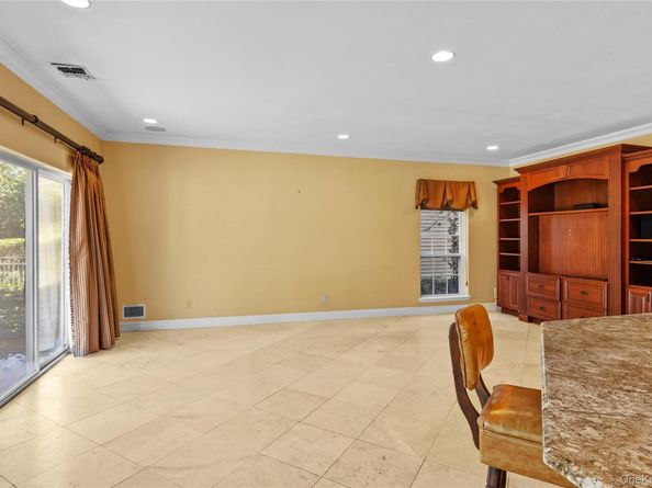 169 Hamlet Drive, Mount Sinai NY 11766