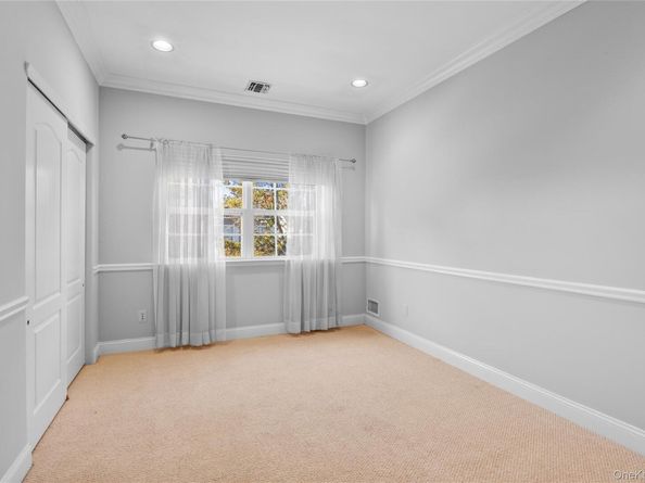 169 Hamlet Drive, Mount Sinai NY 11766