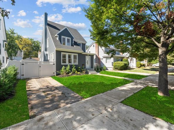 11132 199th Street, Hollis NY 11412