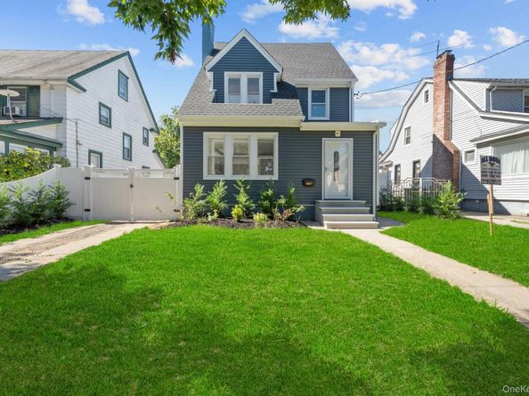 11132 199th Street, Hollis NY 11412