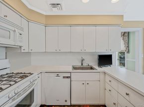 2994 Lonni Lane, Merrick NY 11566